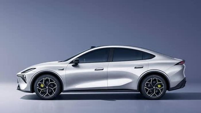 Xe điện mạnh 272 mã lực, phạm vi hoạt động 670 km, giá từ 444 triệu đồng