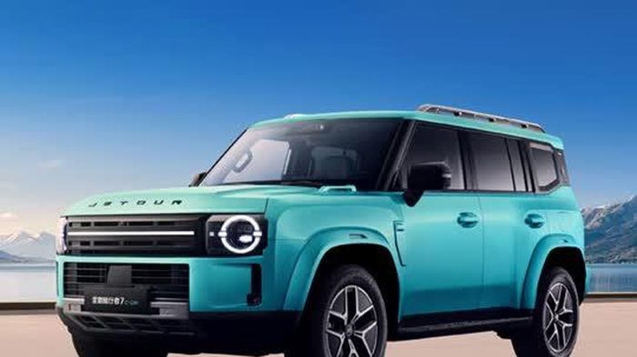SUV địa hình dài hơn 4,8 mét, công suất 782 mã lực, giá từ 540 triệu đồng