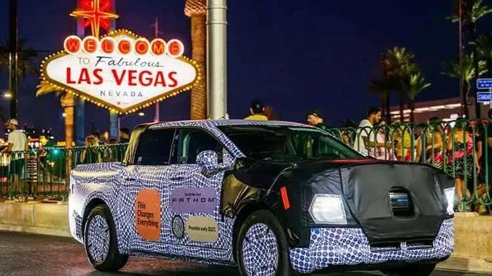 Xe bán tại điện dưới 30.000 USD của Ford chưa mở bán đã 'cháy hàng'