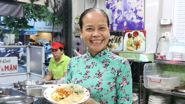 Thói quen đặc biệt của bà chủ quán bánh cuốn Michelin ở TP.HCM