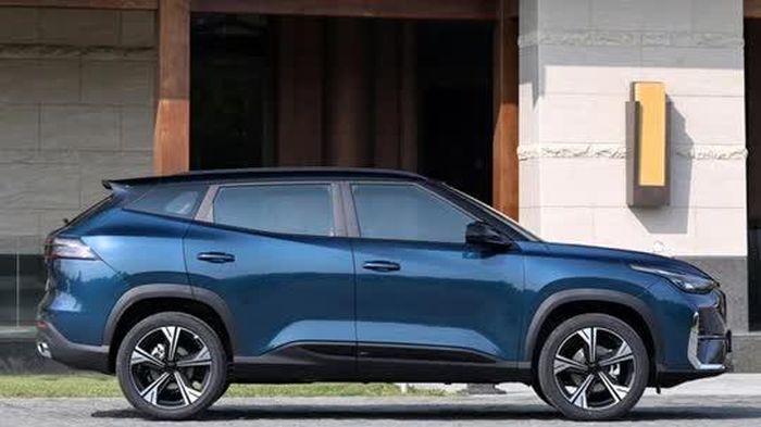 SUV hạng C động cơ tăng áp, giá hơn 330 triệu đồng