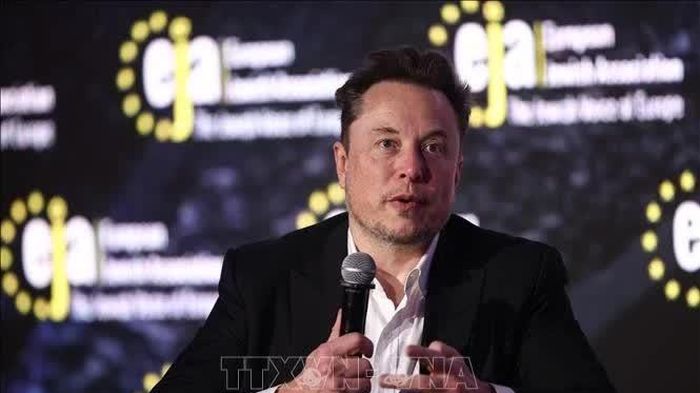 Tỷ phú Elon Musk cảnh báo nguy cơ mà 200 công ty điện toán đám mây AI sắp đối mặt