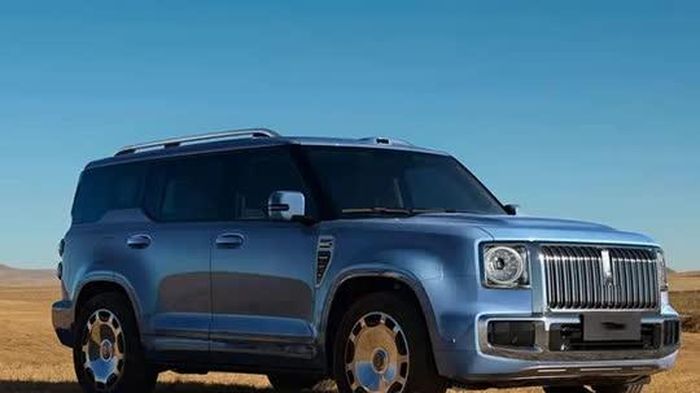 SUV PHEV dài 5,3 mét, công suất 687 mã lực, giá gần 1,2 tỷ đồng