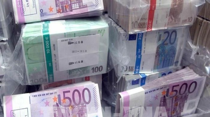 Kế hoạch đầu tư 54 tỷ euro của Pháp chịu sức ép ngân sách