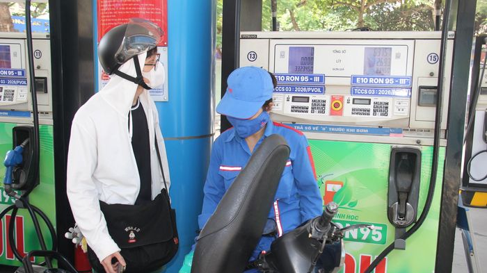 Giá xăng dầu đồng loạt tăng