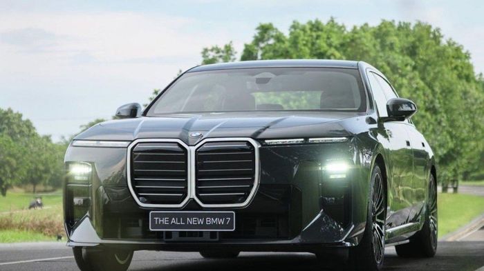 BMW i7 2027 trình làng Đông Nam Á với tầm hoạt động 727 km/sạc